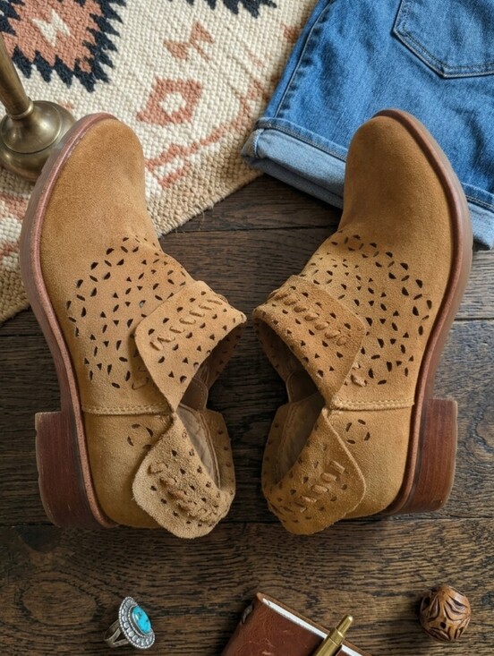 Sofft Shoes - Sofft Bristow Tan Suede Laser Cut Ankle Booties Size 6M